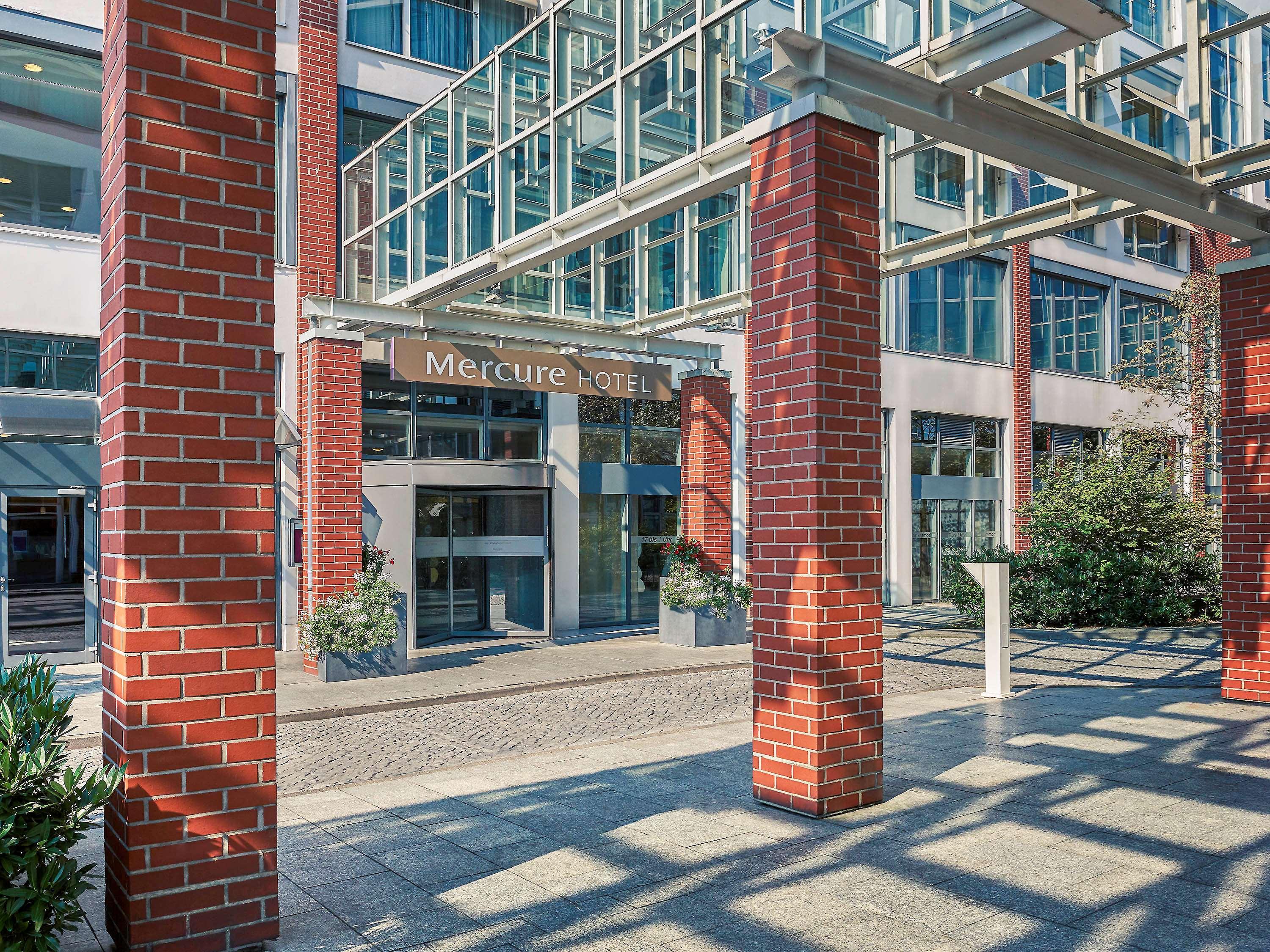 Mercure Hotel Berlin Tempelhof Екстер'єр фото