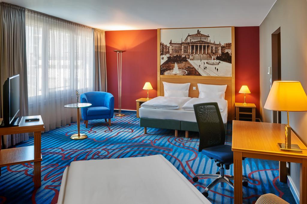 Mercure Hotel Berlin Tempelhof Екстер'єр фото