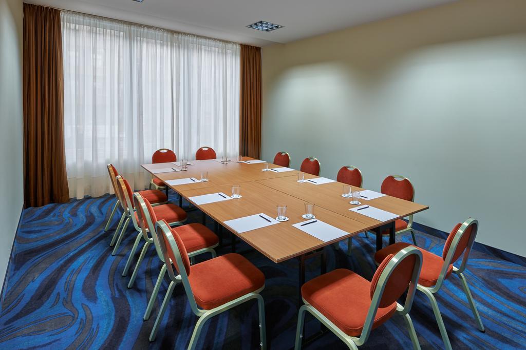 Mercure Hotel Berlin Tempelhof Екстер'єр фото